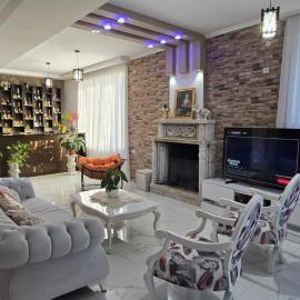 Zizi Apartment