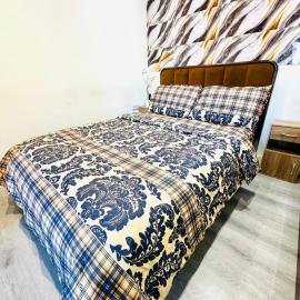 Enjoy the comfort at private room en-suite with free Parking - near Luton airport, hotel in Luton