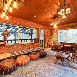 道志村RentalVilla12498番地ー最大11名 サウナ無料, отель в городе Oshino