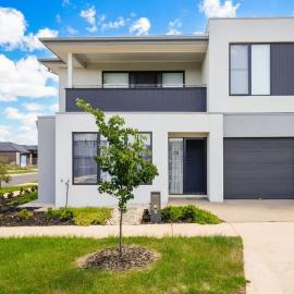 Modern 2BR Home in Wyndham Vale, hotel in Wyndham Vale