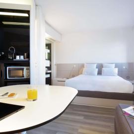 Viesnīca Novotel Suites Perpignan Centre - Grandes Suites & Confort Centre-Ville pilsētā Perpiņāna
