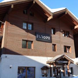 Hotel Europe, хотел в Зинал