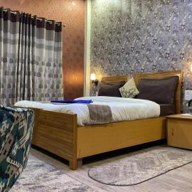Snow Valley, hotel en Dhanaulti
