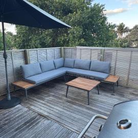 3 Bed Beach Escape with Air-con - Whangapoua - New Chums - Coromandel, hotel in Whangapoua