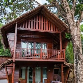 Forra Pattaya Sea View Bungalow, hotelli Koh Lipellä