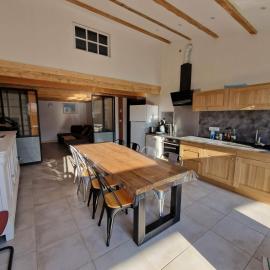 maison de village au calme climatisée 2