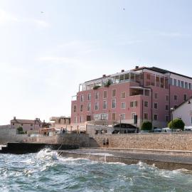 Rotonda Inn Novigrad, מלון בנוביגראד איסטריה