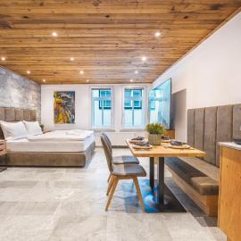 Alpine Essence - Luxury Apartment in Zell am See Center