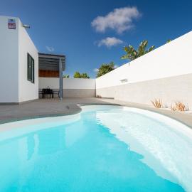 Home2Book Bright Villa with Pool, Corralejo
