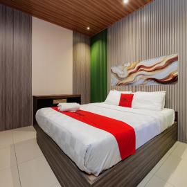 RedDoorz near Exit Toll Bogor, hotell i Bogor
