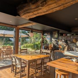 Hawkhurst में, होटल Artist's Hawkhurst Home with Heated Pool & Sauna