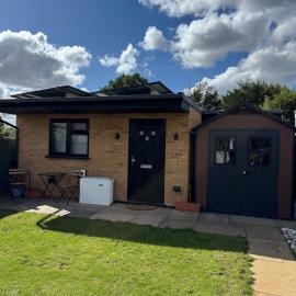 Cosy Garden Studio, close to Central and Wembley