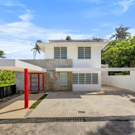 Villa Capitán Modern Stay Near Beach with pool, hotel in Vega Alta