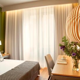 Zeus Essence Bucharest Central, хотел в Букурещ