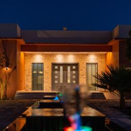 Private Oasis In Barka Gardens, playgrounds & Pools, perfect family Gateway – hotel w mieście Murayjāt