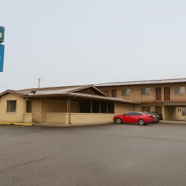Capital O Swan Inn Comstock Park, hotel a Comstock Park