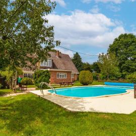 Alderfen View by Leap Escapes