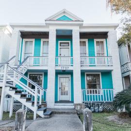 Downtown Delight Close to Strand and Cruise Terminals