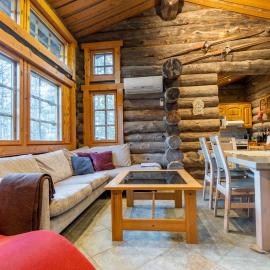 Klasun Maja A by Holiday in Lapland, hotel di Ylläsjärvi