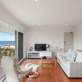 Royal Surf - Beach Front Paradise