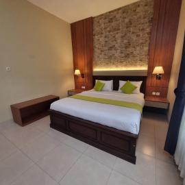 Heruku Griya Keluarga di Pusat Kuliner, hotel i Beran-kidul