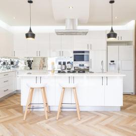 Villa Noor Modern 3 Bed Luxury Retreat, hotel in Hanover Park