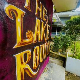 The Lake Round Guest House、キャンディのホテル