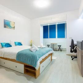 MODERN Studio ApArt Hotel - near AquaPark Amazonia and Hospitals Babes and Cardiology