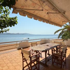 Alekos Beach Houses-Waters Edge