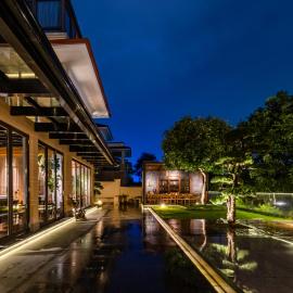 Floral Lux Hotel Mount Wuyi Xiheyuan, ξενοδοχείο σε Wuyishan