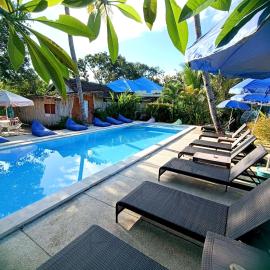 World BnB, hotel in Labuan Bajo