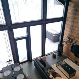Arvoneliöt Utsuvaara Frame B, Hotel in Sirkka