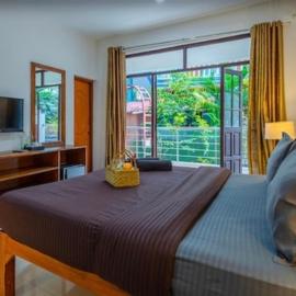 Hotel Sky Blue Baga Goa, хотел в Бага
