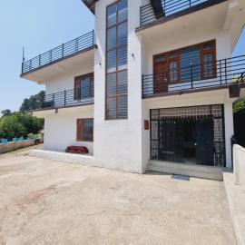 Dalhousie Hideaway4BR Homestay by Homeyhuts