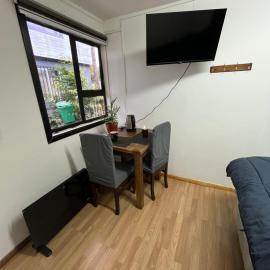 Habitación independiente con baño privado, hotel v destinácii Cochrane