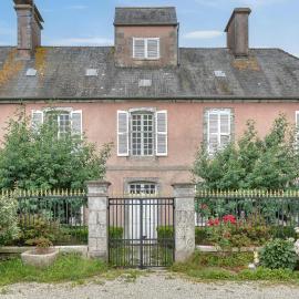 Gite Gouville Sur Mer, hotel in Gouville-sur-Mer