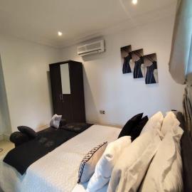 Etikette Homes – hotel w Akrze