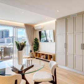 V&A Waterfront Marina - Luxury 1BR Apt - Canal Views - Balcony