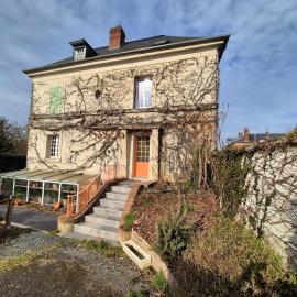 Maison proche de la gare, hotel v destinaci Lisieux