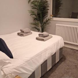 Victorian Suites - Spacious 2 Bed Apartment, hotel in Southport