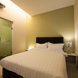 Seven Hotel, hotel Putatan városában 
