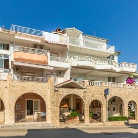 Apartments and rooms by the sea Tucepi, Makarska - 24679