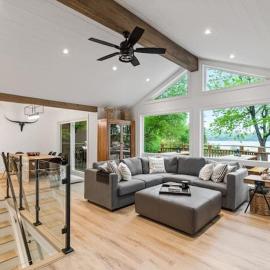 The Big Chill Luxe Lakefront w Hot Tub and Sauna, hotel a Sprucedale