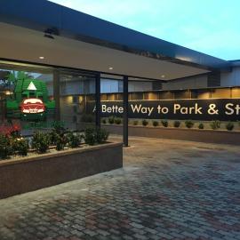 Talents Motor Park Hotel، فندق في كلانغ