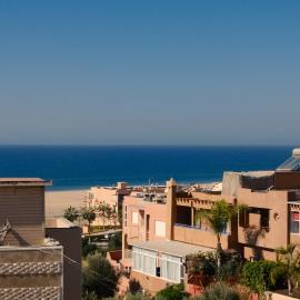 Catamaran Surf House, hotel a Agadir nʼ Aït Sa