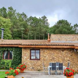 Casa Rural Sierra de Aguafría. Finca El Robledillo, hotell i Monesterio