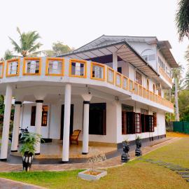 Travana Ocean Retreat, Hotel in Induruwa