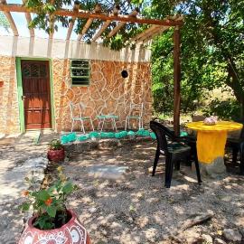 Cabaña La Casona de los Paredones, hotel i Charbonier