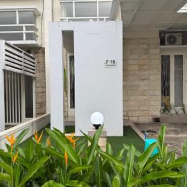 Villa XYZ kayana regency F-15