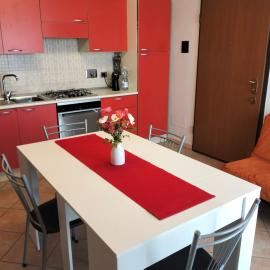 Roero House, hotel em Canove